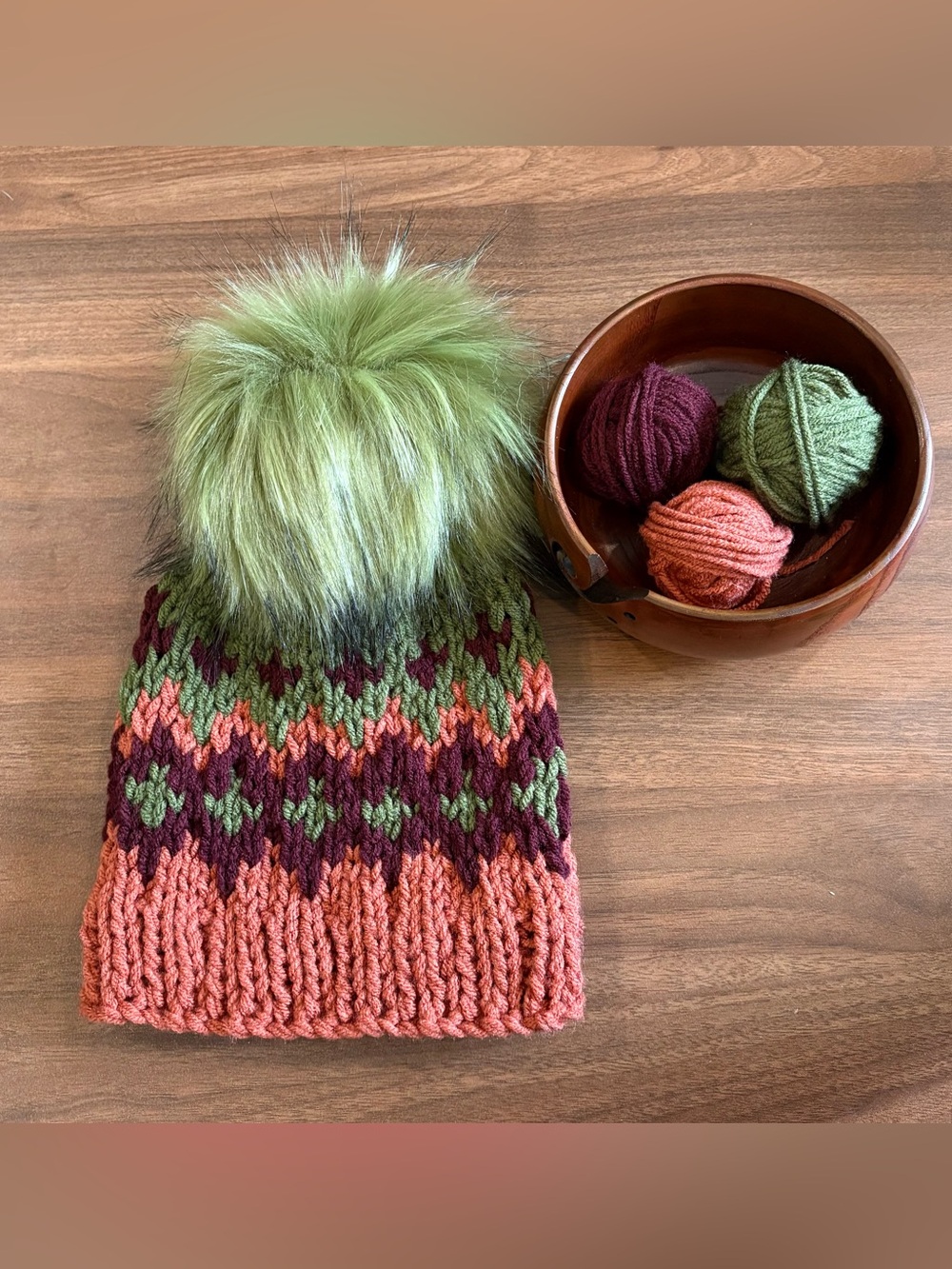 Women’s New Knit Fall Toque with Faux Fur Pom